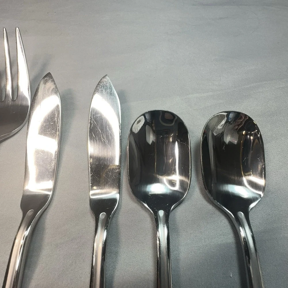 ONEIDA SATIN LINCOLN Hostess Server 8 Pierced Spoon Meat Fork Butter Knife Sugar